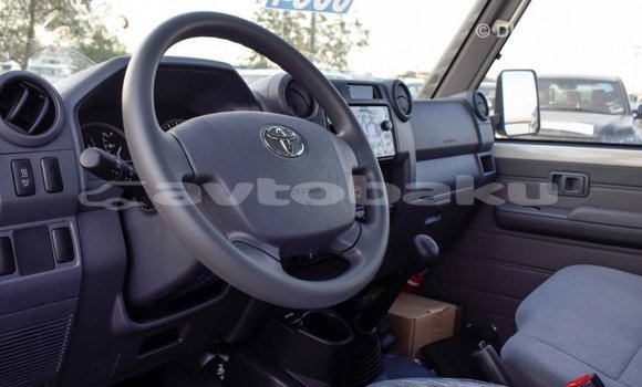 Buy Import Toyota Land Cruiser White Car in Import - Dubai in Abseron Buy Import Toyota Land Cruiser White Car in Import - Dubai in Abseron