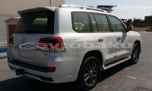 Buy Import Toyota Land Cruiser White Car in Import - Dubai in Abseron Buy Import Toyota Land Cruiser White Car in Import - Dubai in Abseron