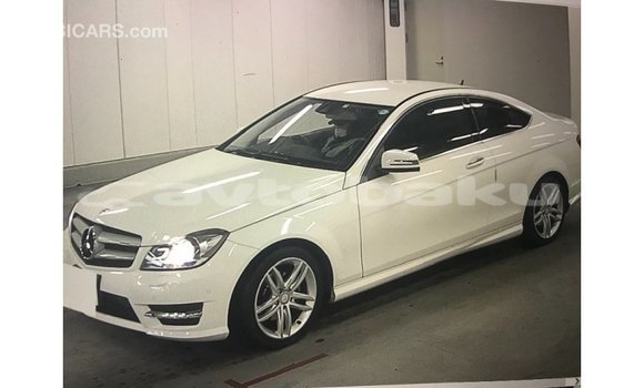 Buy Import Mercedes-Benz 190 White Car in Import - Dubai in Abseron Buy Import Mercedes-Benz 190 White Car in Import - Dubai in Abseron