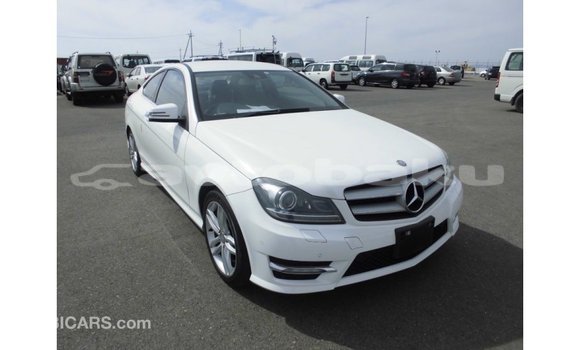 Buy Import Mercedes-Benz 190 White Car in Import - Dubai in Abseron Buy Import Mercedes-Benz 190 White Car in Import - Dubai in Abseron