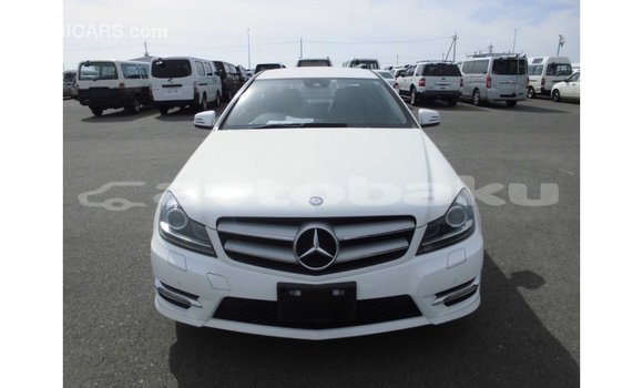 Buy Import Mercedes-Benz 190 White Car in Import - Dubai in Abseron Buy Import Mercedes-Benz 190 White Car in Import - Dubai in Abseron