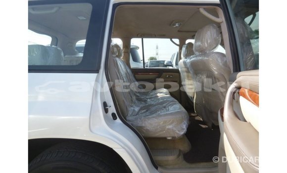 Buy Import Toyota Land Cruiser White Car in Import - Dubai in Abseron Buy Import Toyota Land Cruiser White Car in Import - Dubai in Abseron