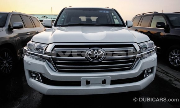 Buy Import Toyota Land Cruiser White Car in Import - Dubai in Abseron Buy Import Toyota Land Cruiser White Car in Import - Dubai in Abseron