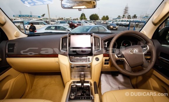 Buy Import Toyota Land Cruiser White Car in Import - Dubai in Abseron Buy Import Toyota Land Cruiser White Car in Import - Dubai in Abseron