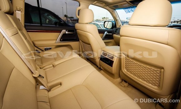 Buy Import Toyota Land Cruiser White Car in Import - Dubai in Abseron Buy Import Toyota Land Cruiser White Car in Import - Dubai in Abseron