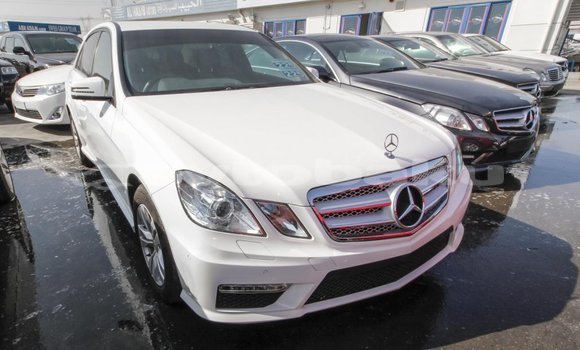 Buy Import Mercedes-Benz 200 White Car in Import - Dubai in Abseron Buy Import Mercedes-Benz 200 White Car in Import - Dubai in Abseron