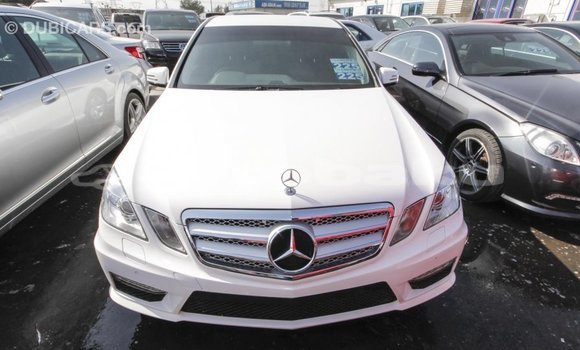 Buy Import Mercedes-Benz 200 White Car in Import - Dubai in Abseron Buy Import Mercedes-Benz 200 White Car in Import - Dubai in Abseron