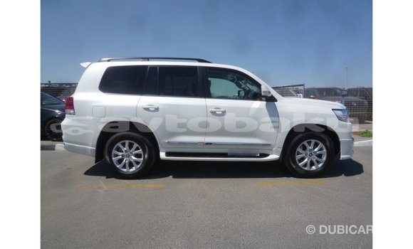 Buy Import Toyota Land Cruiser White Car in Import - Dubai in Abseron Buy Import Toyota Land Cruiser White Car in Import - Dubai in Abseron