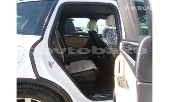 Buy Import Volkswagen Touareg White Car in Import - Dubai in Abseron Buy Import Volkswagen Touareg White Car in Import - Dubai in Abseron