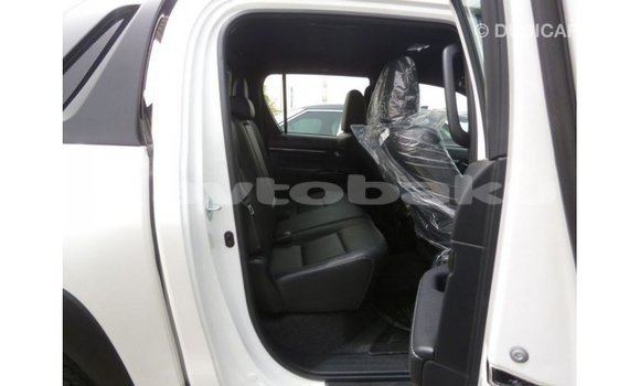 Buy Import Toyota Hilux White Car in Import - Dubai in Abseron Buy Import Toyota Hilux White Car in Import - Dubai in Abseron