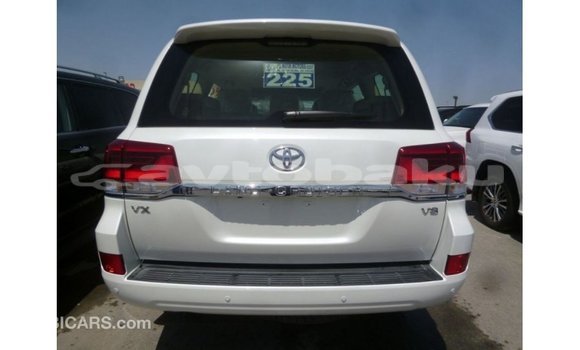 Buy Import Toyota Land Cruiser White Car in Import - Dubai in Abseron Buy Import Toyota Land Cruiser White Car in Import - Dubai in Abseron