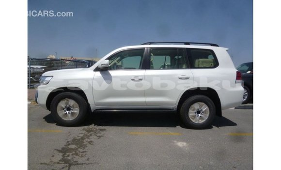 Buy Import Toyota Land Cruiser White Car in Import - Dubai in Abseron Buy Import Toyota Land Cruiser White Car in Import - Dubai in Abseron