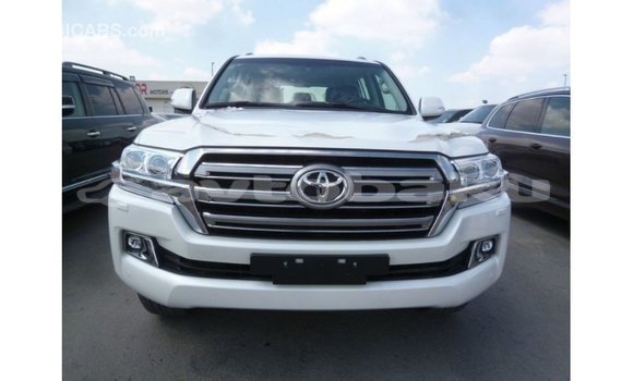 Buy Import Toyota Land Cruiser White Car in Import - Dubai in Abseron Buy Import Toyota Land Cruiser White Car in Import - Dubai in Abseron
