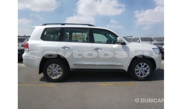 Buy Import Toyota Land Cruiser White Car in Import - Dubai in Abseron Buy Import Toyota Land Cruiser White Car in Import - Dubai in Abseron