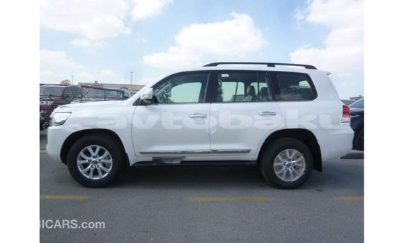 Buy Import Toyota Land Cruiser White Car in Import - Dubai in Abseron Buy Import Toyota Land Cruiser White Car in Import - Dubai in Abseron