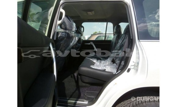 Buy Import Toyota Land Cruiser White Car in Import - Dubai in Abseron Buy Import Toyota Land Cruiser White Car in Import - Dubai in Abseron