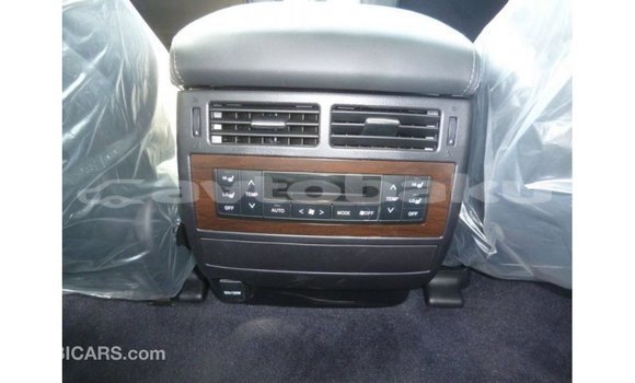 Buy Import Toyota Land Cruiser White Car in Import - Dubai in Abseron Buy Import Toyota Land Cruiser White Car in Import - Dubai in Abseron