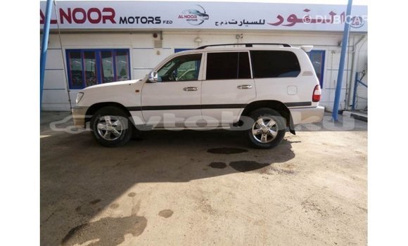 Buy Import Toyota Land Cruiser White Car in Import - Dubai in Abseron Buy Import Toyota Land Cruiser White Car in Import - Dubai in Abseron