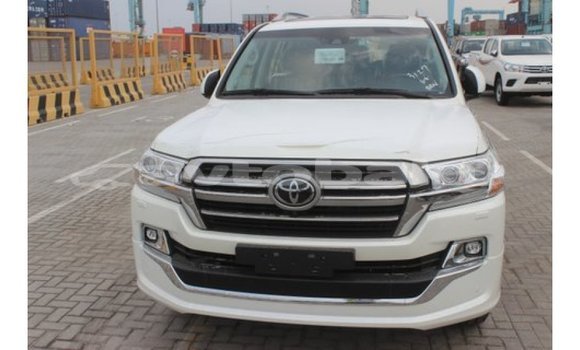 Buy Import Toyota Land Cruiser White Car in Import - Dubai in Abseron Buy Import Toyota Land Cruiser White Car in Import - Dubai in Abseron