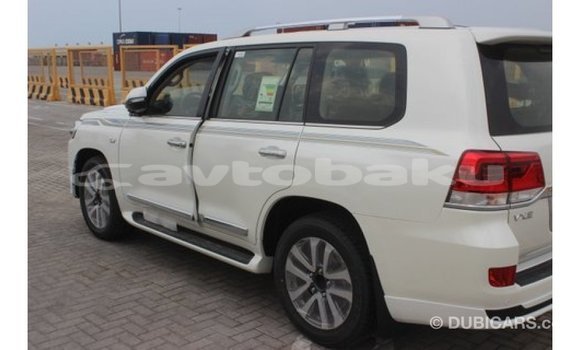 Buy Import Toyota Land Cruiser White Car in Import - Dubai in Abseron Buy Import Toyota Land Cruiser White Car in Import - Dubai in Abseron