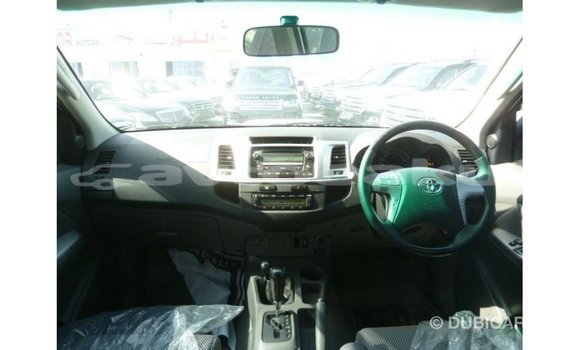 Buy Import Toyota Hilux White Car in Import - Dubai in Abseron Buy Import Toyota Hilux White Car in Import - Dubai in Abseron