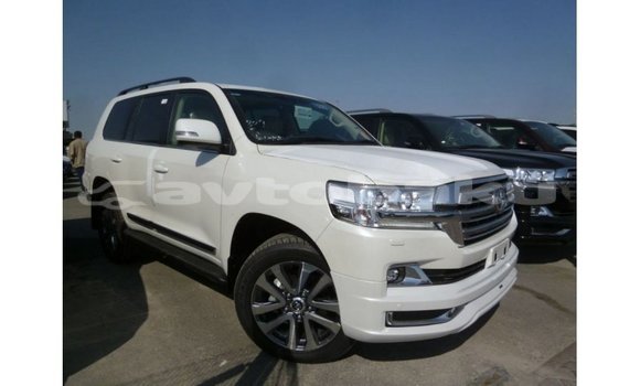 Buy Import Toyota Land Cruiser White Car in Import - Dubai in Abseron Buy Import Toyota Land Cruiser White Car in Import - Dubai in Abseron