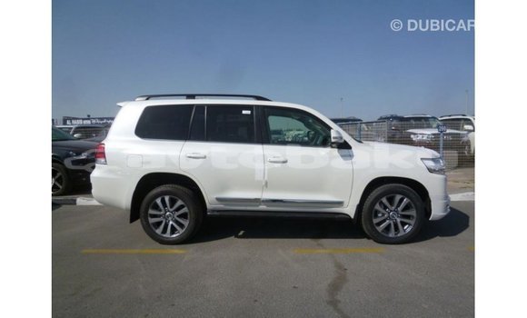 Buy Import Toyota Land Cruiser White Car in Import - Dubai in Abseron Buy Import Toyota Land Cruiser White Car in Import - Dubai in Abseron