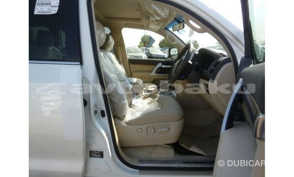 Buy Import Toyota Land Cruiser White Car in Import - Dubai in Abseron Buy Import Toyota Land Cruiser White Car in Import - Dubai in Abseron