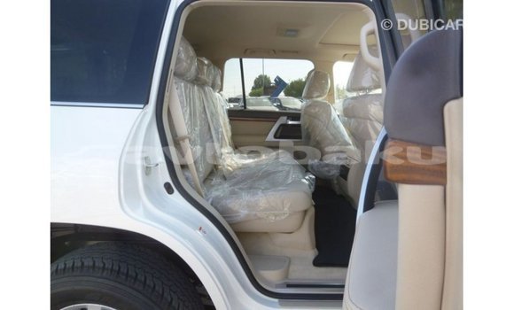 Buy Import Toyota Land Cruiser White Car in Import - Dubai in Abseron Buy Import Toyota Land Cruiser White Car in Import - Dubai in Abseron