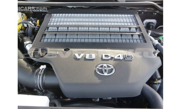 Buy Import Toyota Land Cruiser White Car in Import - Dubai in Abseron Buy Import Toyota Land Cruiser White Car in Import - Dubai in Abseron
