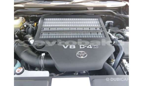 Buy Import Toyota Land Cruiser Red Car in Import - Dubai in Abseron Buy Import Toyota Land Cruiser Red Car in Import - Dubai in Abseron