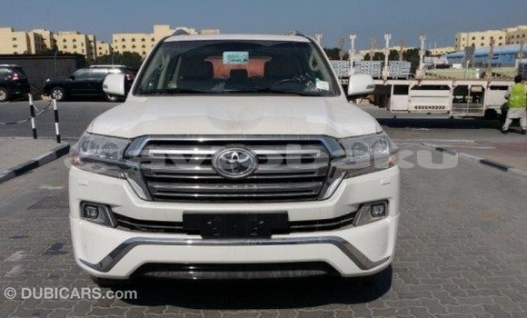Buy Import Toyota Land Cruiser White Car in Import - Dubai in Abseron Buy Import Toyota Land Cruiser White Car in Import - Dubai in Abseron