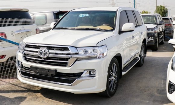Buy Import Toyota Land Cruiser White Car in Import - Dubai in Abseron Buy Import Toyota Land Cruiser White Car in Import - Dubai in Abseron