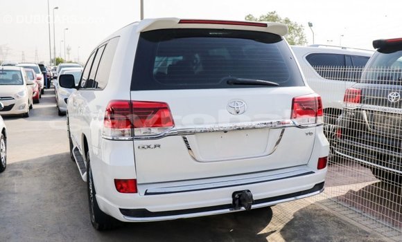 Buy Import Toyota Land Cruiser White Car in Import - Dubai in Abseron Buy Import Toyota Land Cruiser White Car in Import - Dubai in Abseron