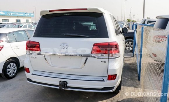 Buy Import Toyota Land Cruiser White Car in Import - Dubai in Abseron Buy Import Toyota Land Cruiser White Car in Import - Dubai in Abseron