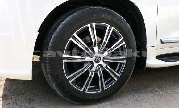 Buy Import Toyota Land Cruiser White Car in Import - Dubai in Abseron Buy Import Toyota Land Cruiser White Car in Import - Dubai in Abseron