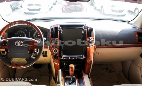 Buy Import Toyota Land Cruiser White Car in Import - Dubai in Abseron Buy Import Toyota Land Cruiser White Car in Import - Dubai in Abseron