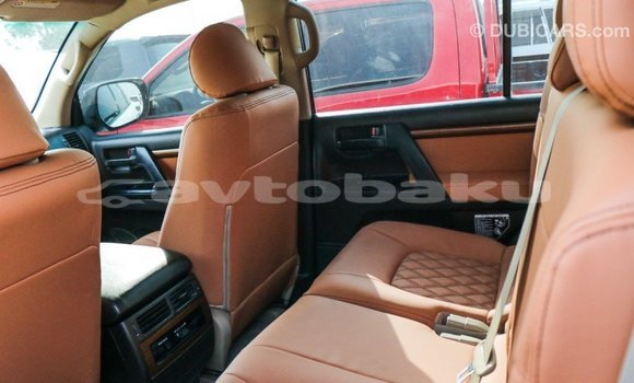 Buy Import Toyota Land Cruiser White Car in Import - Dubai in Abseron Buy Import Toyota Land Cruiser White Car in Import - Dubai in Abseron