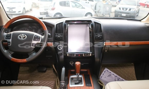Buy Import Toyota Land Cruiser White Car in Import - Dubai in Abseron Buy Import Toyota Land Cruiser White Car in Import - Dubai in Abseron