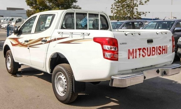 Buy Import Mitsubishi L200 White Car in Import - Dubai in Abseron Buy Import Mitsubishi L200 White Car in Import - Dubai in Abseron