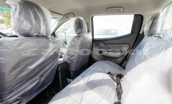 Buy Import Mitsubishi L200 White Car in Import - Dubai in Abseron Buy Import Mitsubishi L200 White Car in Import - Dubai in Abseron