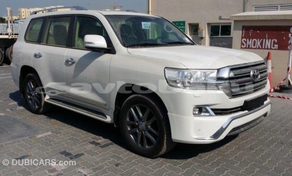 Buy Import Toyota Land Cruiser White Car in Import - Dubai in Abseron Buy Import Toyota Land Cruiser White Car in Import - Dubai in Abseron