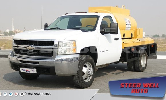 Buy Import Chevrolet Silverado White Car in Import - Dubai in Abseron