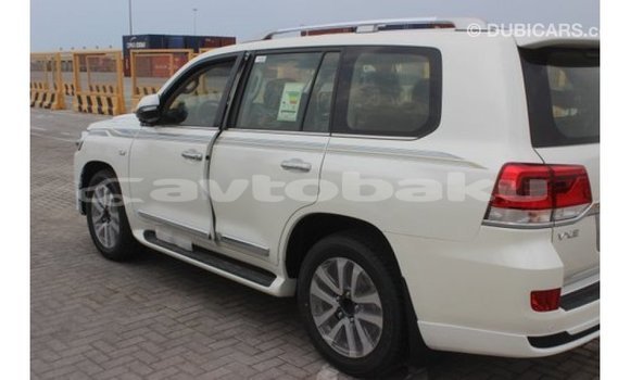 Buy Import Toyota Land Cruiser White Car in Import - Dubai in Abseron Buy Import Toyota Land Cruiser White Car in Import - Dubai in Abseron