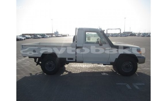 Buy Import Toyota Land Cruiser White Car in Import - Dubai in Abseron Buy Import Toyota Land Cruiser White Car in Import - Dubai in Abseron