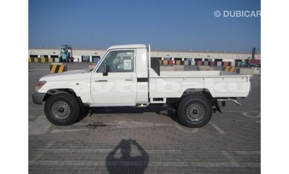 Buy Import Toyota Land Cruiser White Car in Import - Dubai in Abseron Buy Import Toyota Land Cruiser White Car in Import - Dubai in Abseron