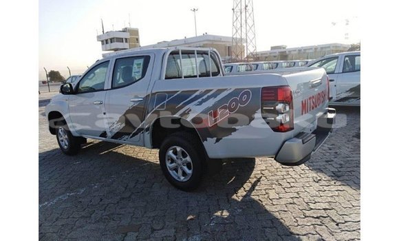 Buy Import Mitsubishi L200 White Car in Import - Dubai in Abseron Buy Import Mitsubishi L200 White Car in Import - Dubai in Abseron