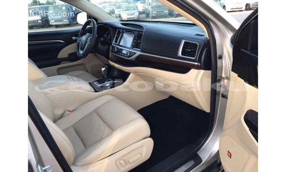 Buy Import Toyota Highlander Beige Car in Import - Dubai in Abseron Buy Import Toyota Highlander Beige Car in Import - Dubai in Abseron