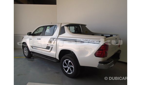 Buy Import Toyota Hilux White Car in Import - Dubai in Abseron Buy Import Toyota Hilux White Car in Import - Dubai in Abseron