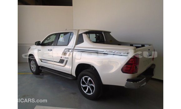 Buy Import Toyota Hilux White Car in Import - Dubai in Abseron Buy Import Toyota Hilux White Car in Import - Dubai in Abseron